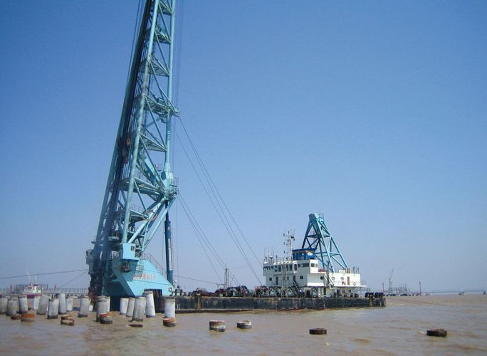 Hydraulikzylinder für Offshore Piling Barge